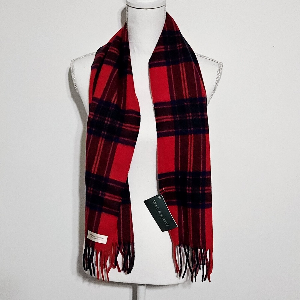 Lyle & Scott Scotland 100% Lambswool Scarf Accessory Red Plaid Fringe‎ Flaw